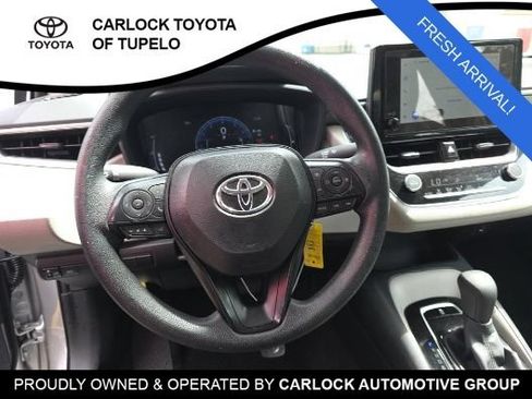 Used 2026 Toyota Corolla LE FWD image 8