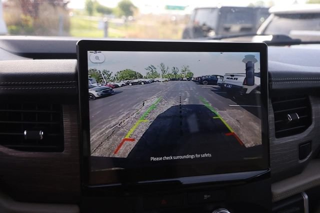 Used 2023 Ford Expedition Limited AWD/4WD image 20