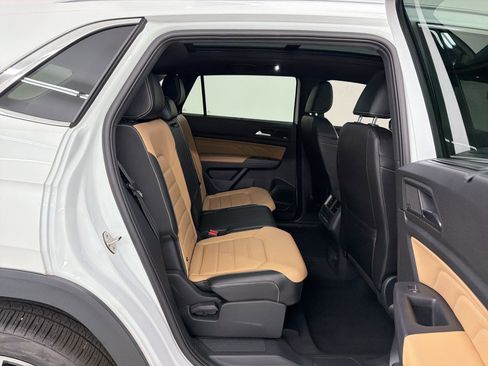 Used 2021 Volkswagen Atlas Cross Sport SEL Premium R-Line AWD/4WD image 28