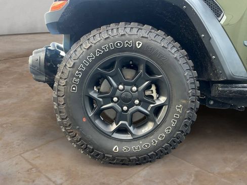 Used 2023 Jeep Wrangler Unlimited AWD/4WD image 14