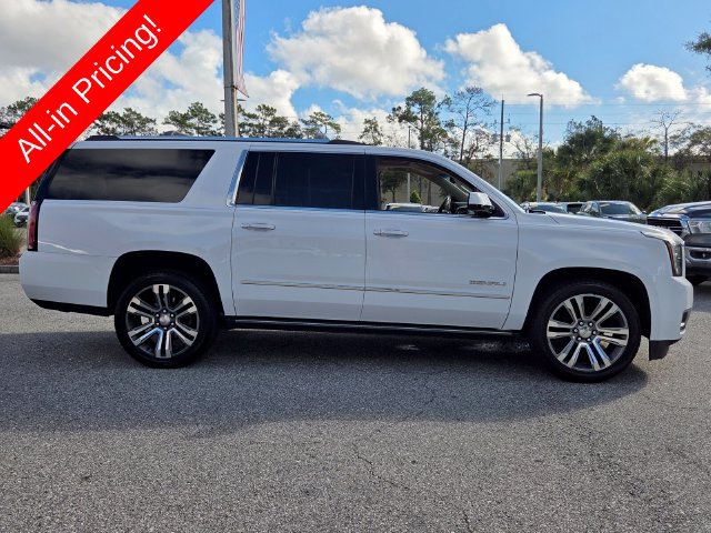 Used 2020 GMC Yukon XL Denali w/ Denali Premium Package RWD image 6