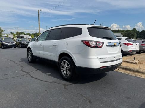 Used 2017 Chevrolet Traverse LT AWD/4WD image 5