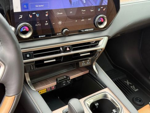 Certified 2025 Lexus RX 350 Premium Plus w/ Convenience Package FWD image 38