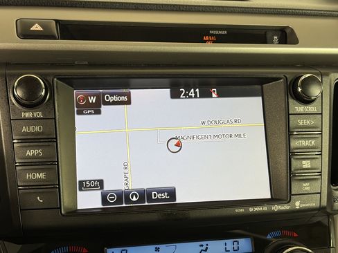 Used 2016 Toyota RAV4 XLE AWD/4WD image 21