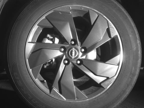 Used 2025 Nissan Rogue SV image 12