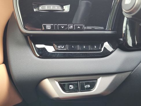 Used 2025 Lexus RX 350 FWD image 17