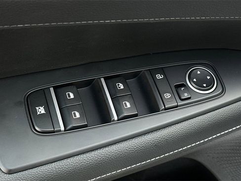 Used 2023 Kia Forte GT-Line image 12