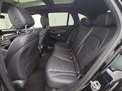Used 2022 Mercedes-Benz GLC 300 4MATIC image 24