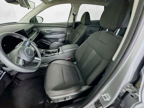 Used 2025 Hyundai Tucson SEL FWD image 13