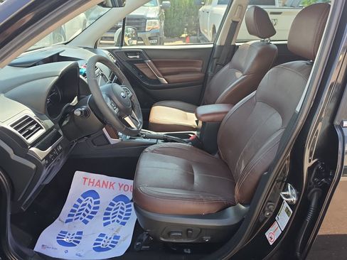 Used 2018 Subaru Forester 2.5i Touring AWD/4WD image 9