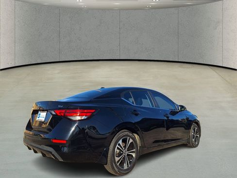 Used 2022 Nissan Sentra SV w/ All-Weather Package image 5