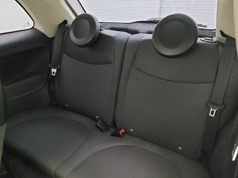 Used 2015 FIAT 500 Pop FWD image 18