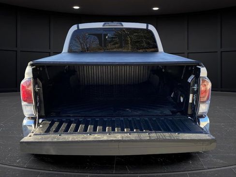 Used 2023 Toyota Tacoma TRD Off-Road image 16