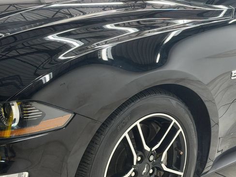 Used 2020 Ford Mustang GT RWD image 4