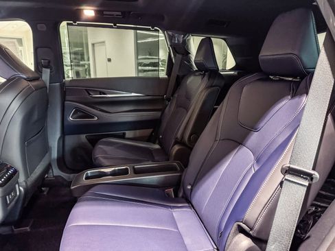 New 2026 INFINITI QX60 Sport image 18