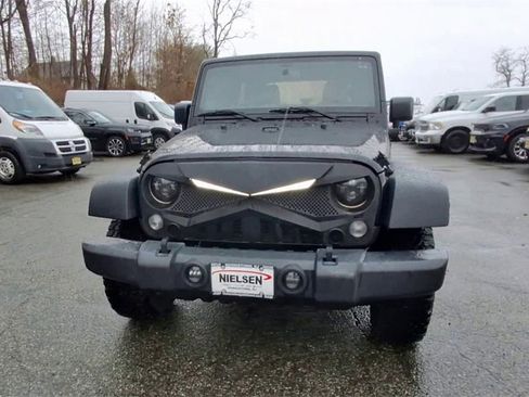 Certified 2018 Jeep Wrangler Unlimited Sport S image 3