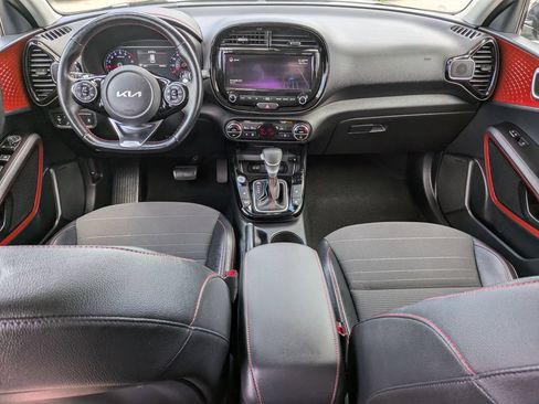 Certified 2022 Kia Soul Turbo FWD image 14