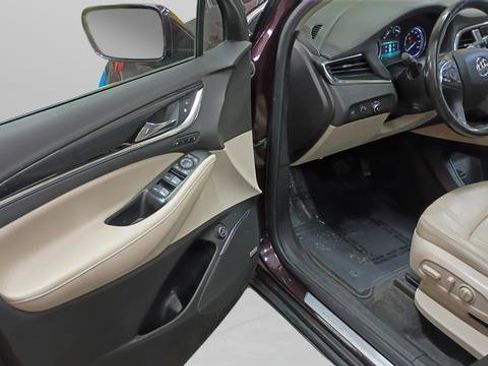 Used 2019 Buick Enclave Premium w/ Experience Buick Package image 9