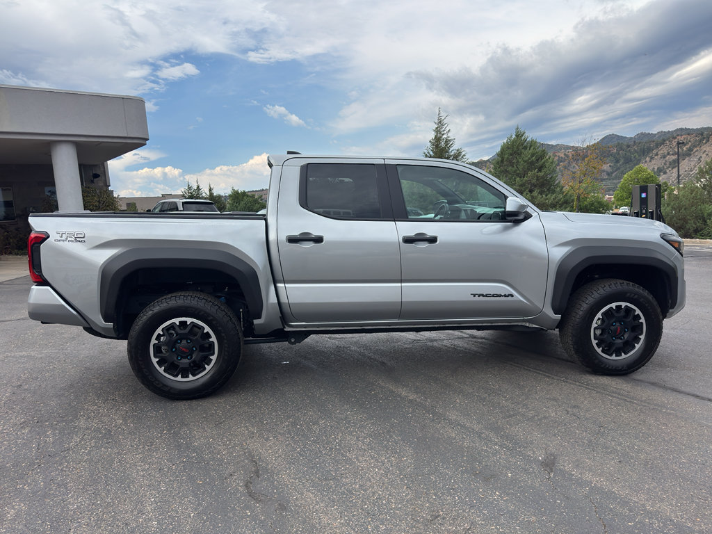 Used 2026 Toyota Tacoma TRD Off-Road AWD/4WD image 8
