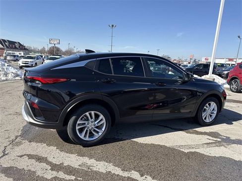 New 2026 Buick Envista Preferred image 2