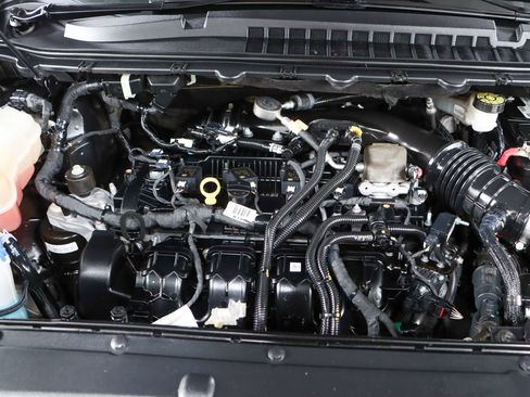 Used 2019 Ford Edge Titanium image 30