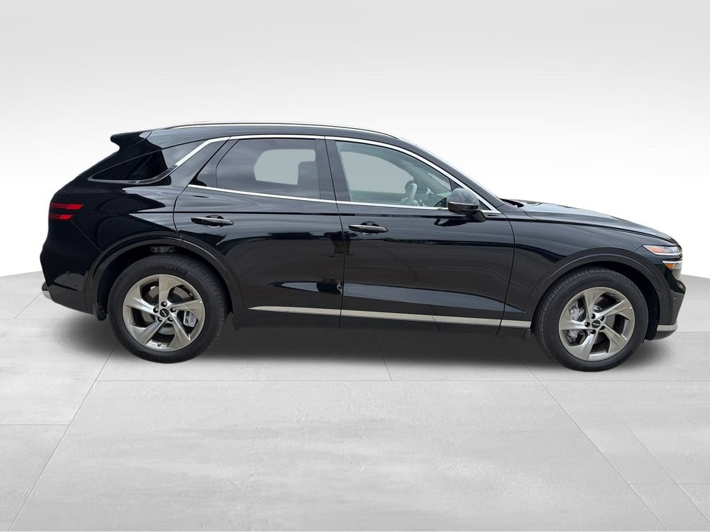Certified 2026 Genesis GV70 2.5T Advanced AWD/4WD image 6