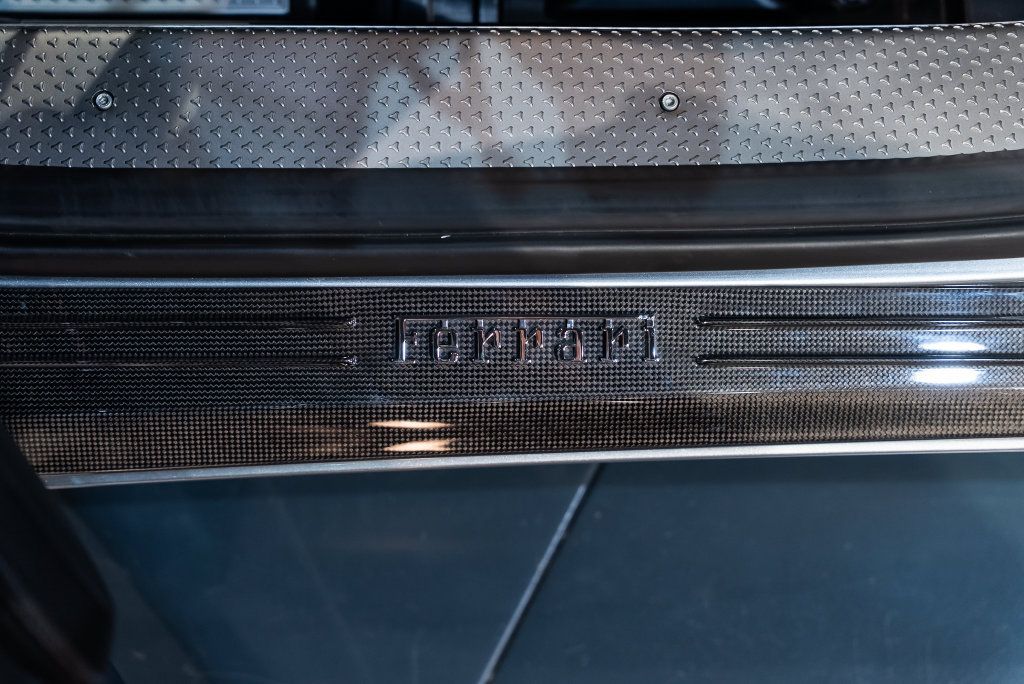 Used 2015 Ferrari 458 Speciale Coupe RWD image 33
