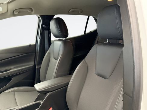 Used 2023 Buick Encore GX Select image 9