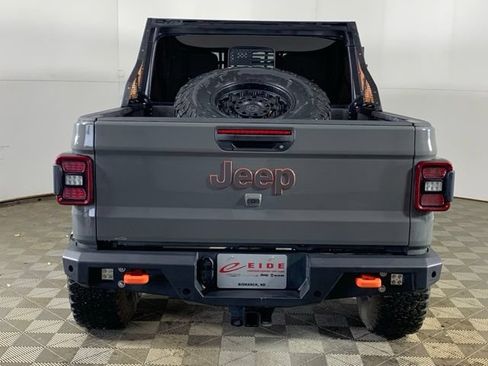 Used 2021 Jeep Gladiator Mojave AWD/4WD image 11