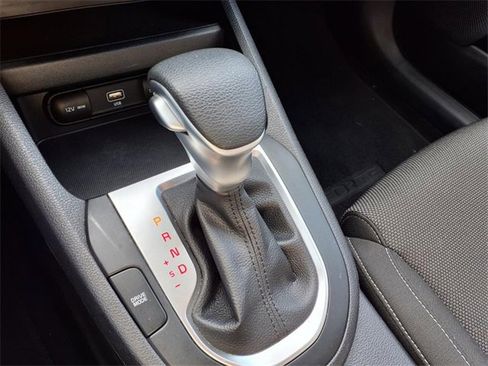 Used 2022 Kia Forte LXS image 19