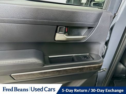 Used 2025 Toyota Tacoma Limited image 26