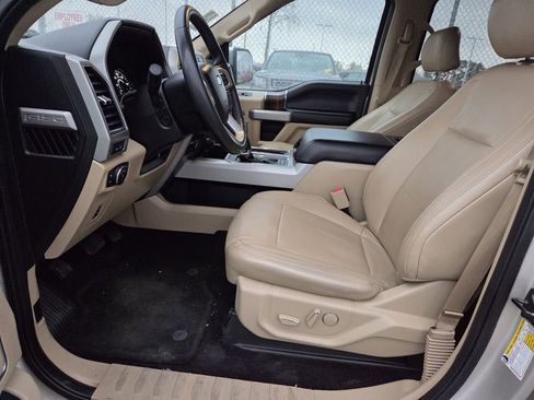 Used 2017 Ford F150 Lariat w/ Equipment Group 502A Luxury image 4