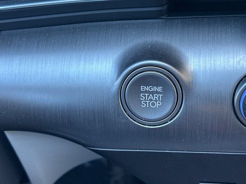 Used 2025 Hyundai Kona SEL AWD/4WD image 19