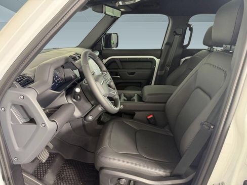 New 2026 Land Rover Defender 110 X-Dynamic SE AWD/4WD image 5