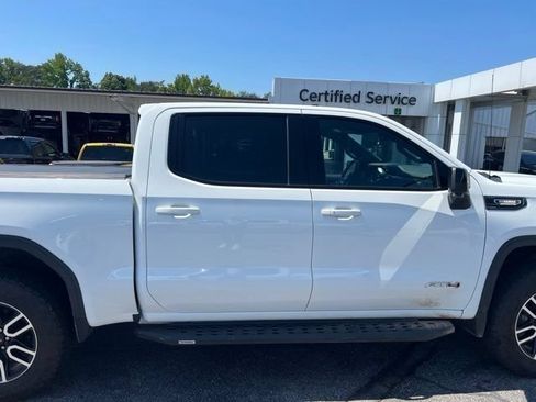 Certified 2023 GMC Sierra 1500 AT4 w/ AT4 Preferred Package AWD/4WD image 3