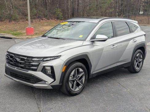 Used 2025 Hyundai Tucson SEL image 3