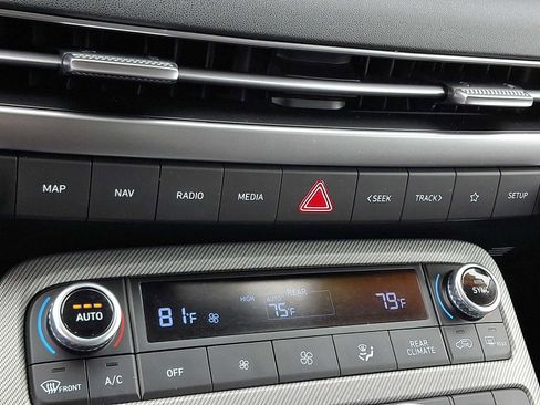 Used 2023 Hyundai Palisade SEL image 18