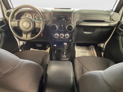 Used 2018 Jeep Wrangler Unlimited Sport S AWD/4WD image 14