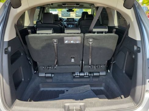 Certified 2025 Honda Odyssey Touring image 9