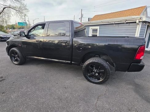 Used 2016 RAM 1500 Express w/ Black Ram 1500 Express Group AWD/4WD image 3