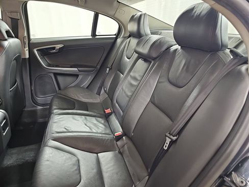 Used 2012 Volvo S60 T5 image 17