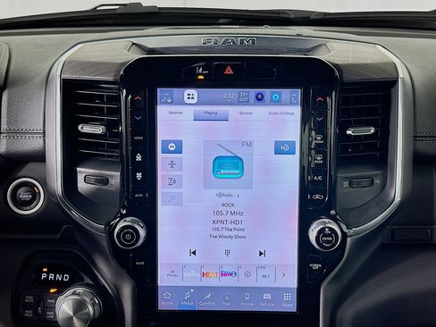 Used 2025 RAM 1500 Laramie image 21