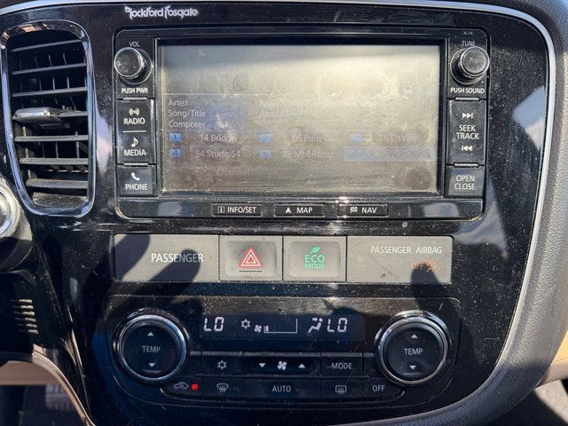 Used 2016 Mitsubishi Outlander SEL AWD/4WD image 14