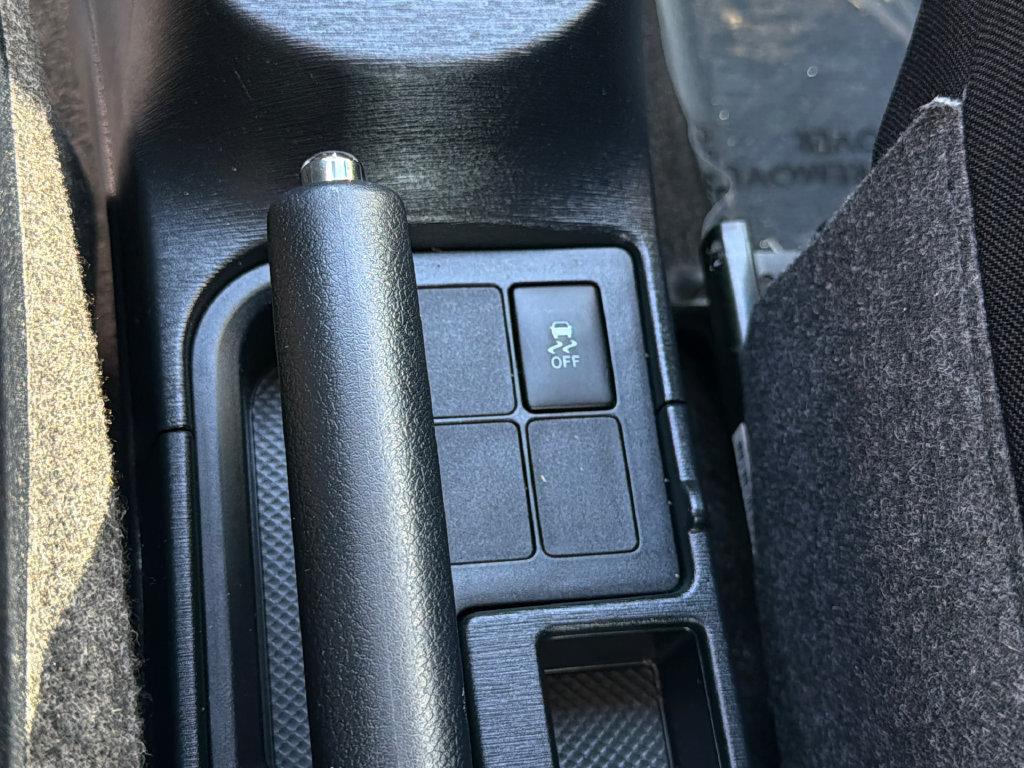 Used 2012 Toyota Yaris LE FWD image 26