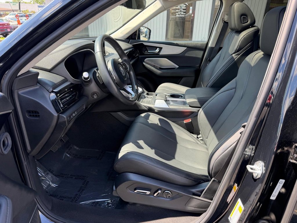 Used 2024 Acura MDX SH-AWD image 15