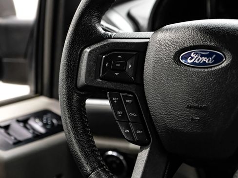 Used 2015 Ford F150 XLT w/ Equipment Group 302A Luxury RWD image 17