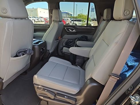 Used 2023 Chevrolet Tahoe Z71 image 9