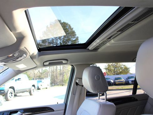 Used 2015 Mercedes-Benz GL 320 BlueTEC 4MATIC image 25