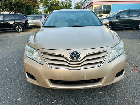 Used 2011 Toyota Camry LE w/ LE Extra-Value Pkg image 7