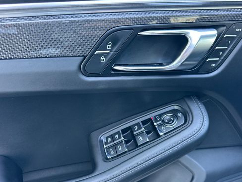 Certified 2023 Porsche Macan GTS AWD/4WD image 12